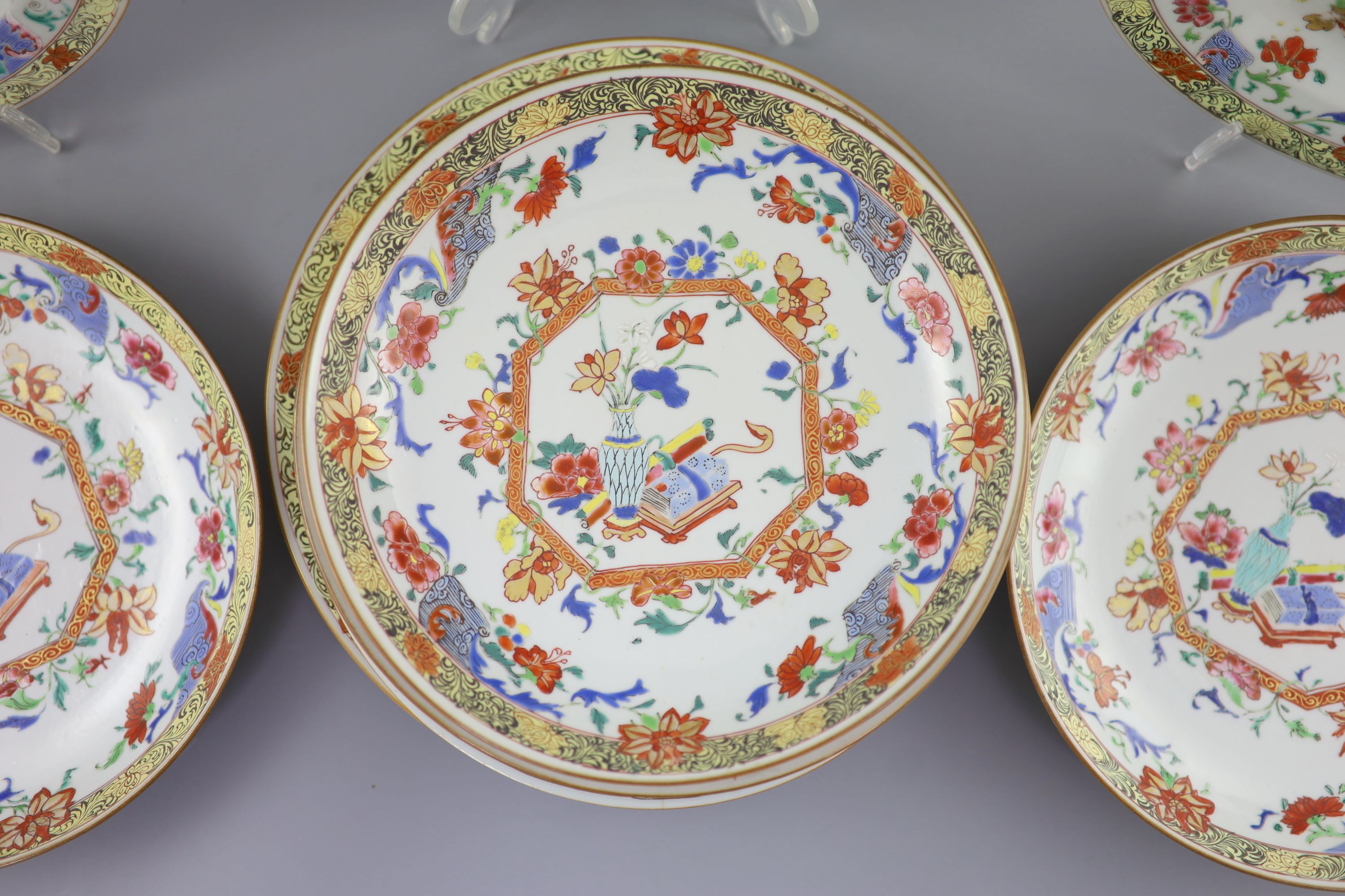 A suite of Qianlong famille rose porcelain: large dish and ten smaller dishes